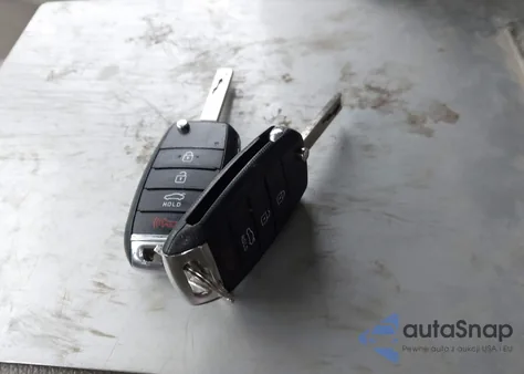 2017 Kia Optima Lx z USA, uszkodzony, nr VIN 5XXGT4L32HG168705